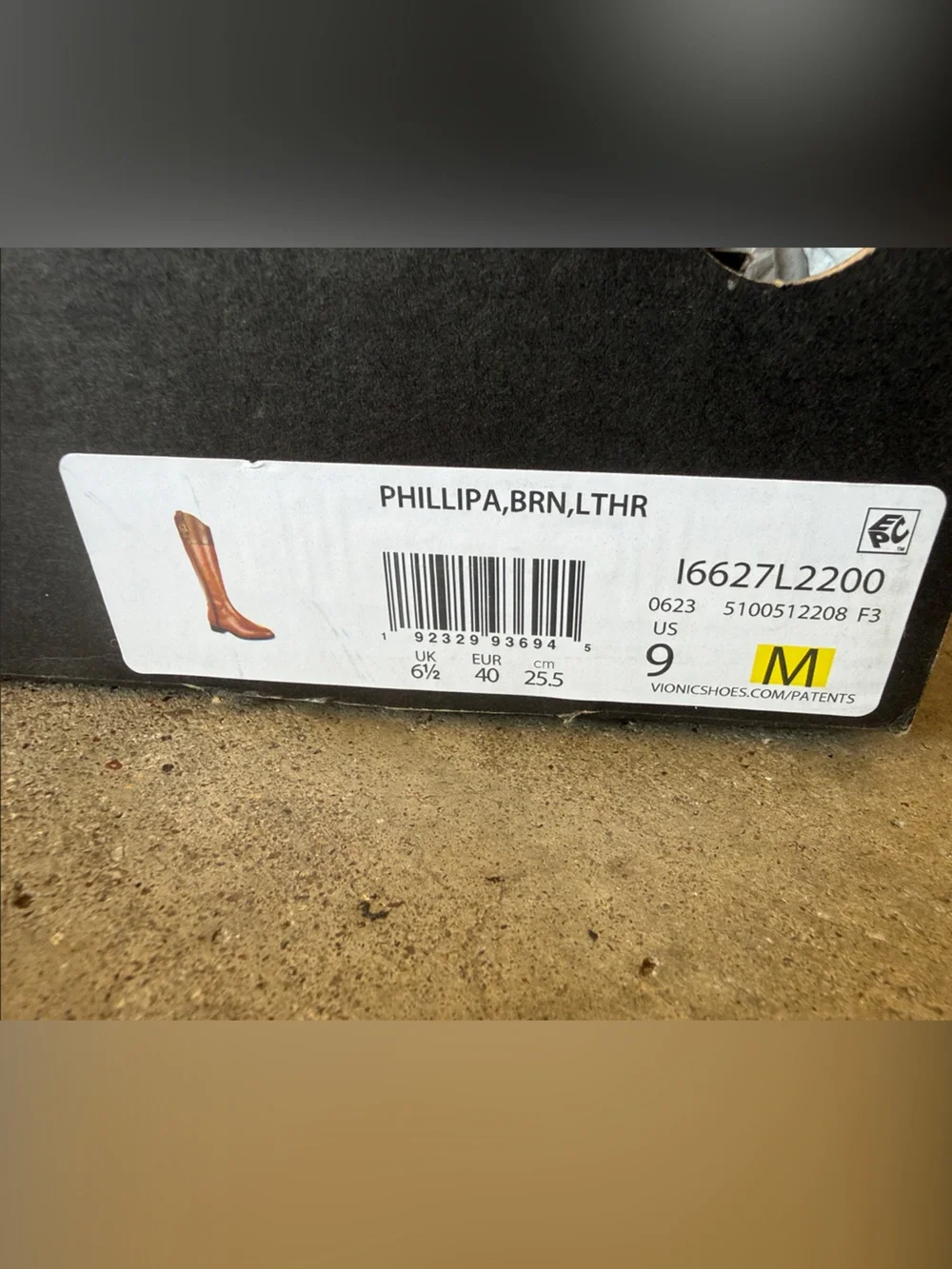 Vionic Phillips Brown Leather Boots / New in box / Size 9